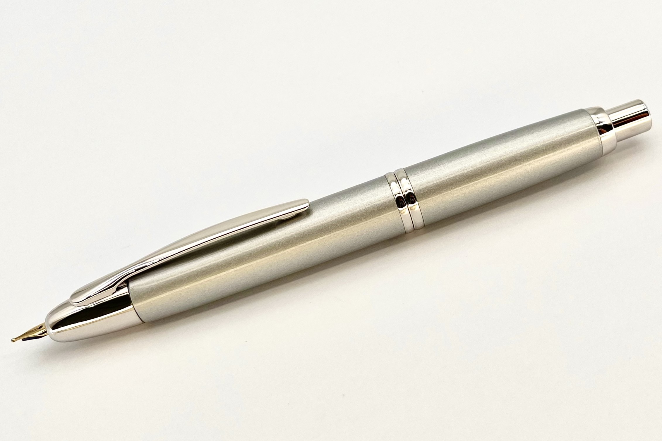 PilotVanishingPointSilverRhodiumFountainPen_F
